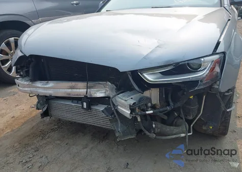 2015 Audi A4 2.0T Premium z USA, uszkodzony, nr VIN WAUFFAFL4FN022382